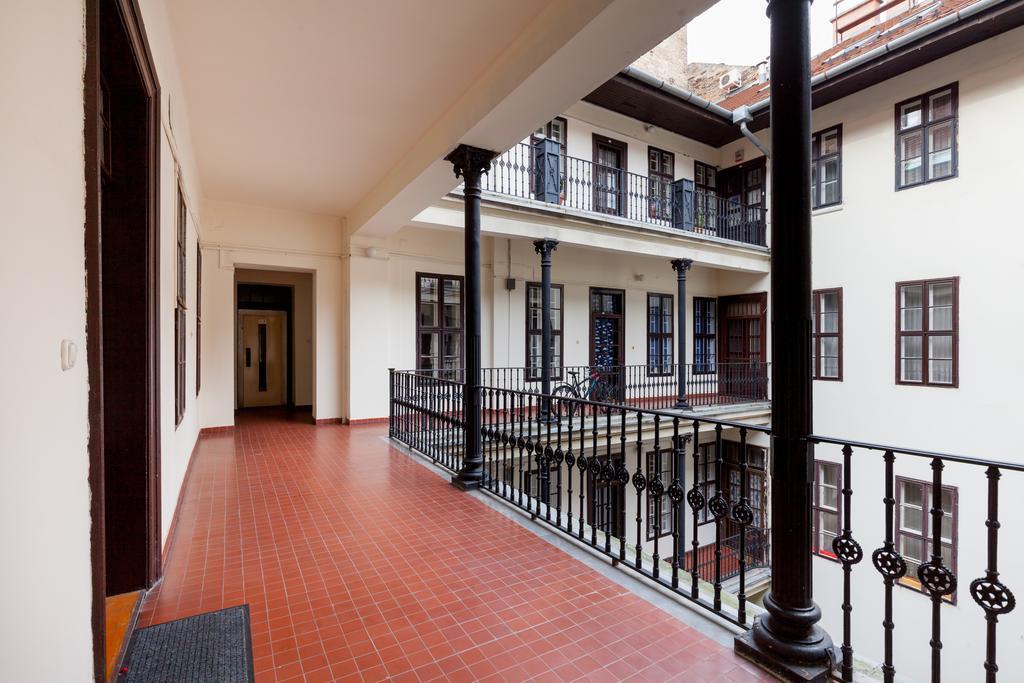 Elegant Apartment Budapeste Exterior foto